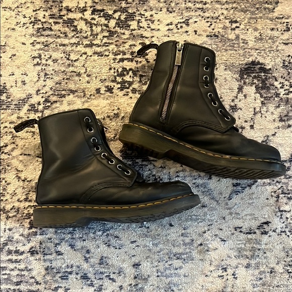 Dr Marten Pascal 1460 boot - Picture 2 of 8